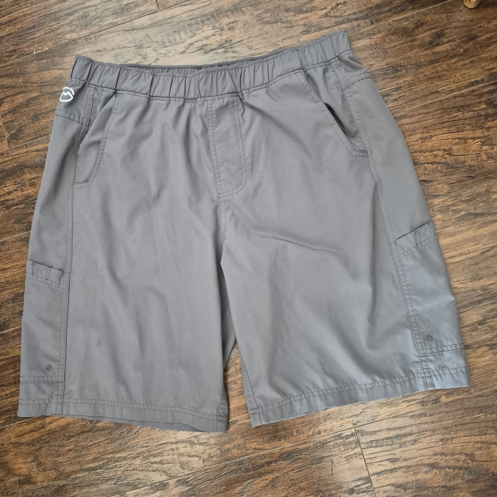 Magellan Outdoors Gray Elastic-Waist Cargo Shorts
